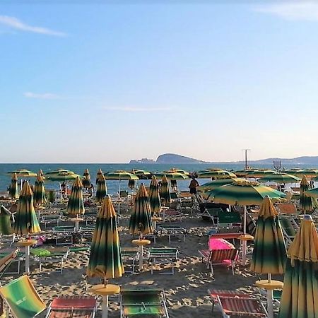 Guesthouse Holiday Formia Beach Екстериор снимка