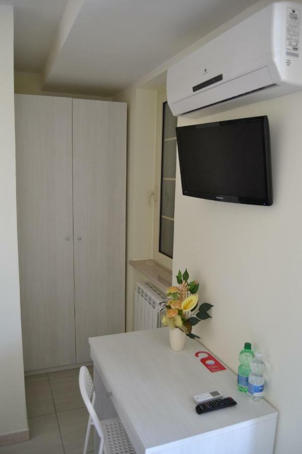 Guesthouse Holiday Formia Beach Екстериор снимка