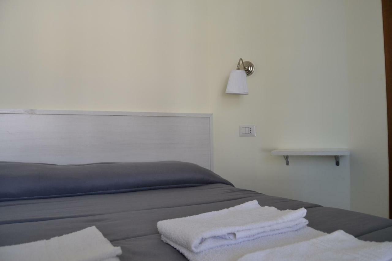 Guesthouse Holiday Formia Beach Екстериор снимка