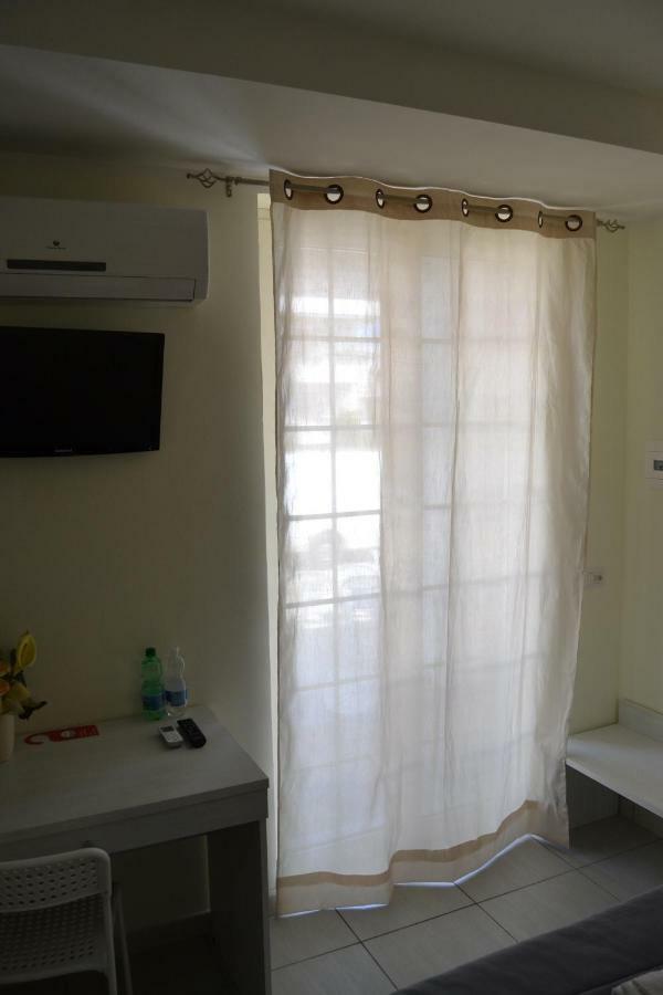 Guesthouse Holiday Formia Beach Екстериор снимка