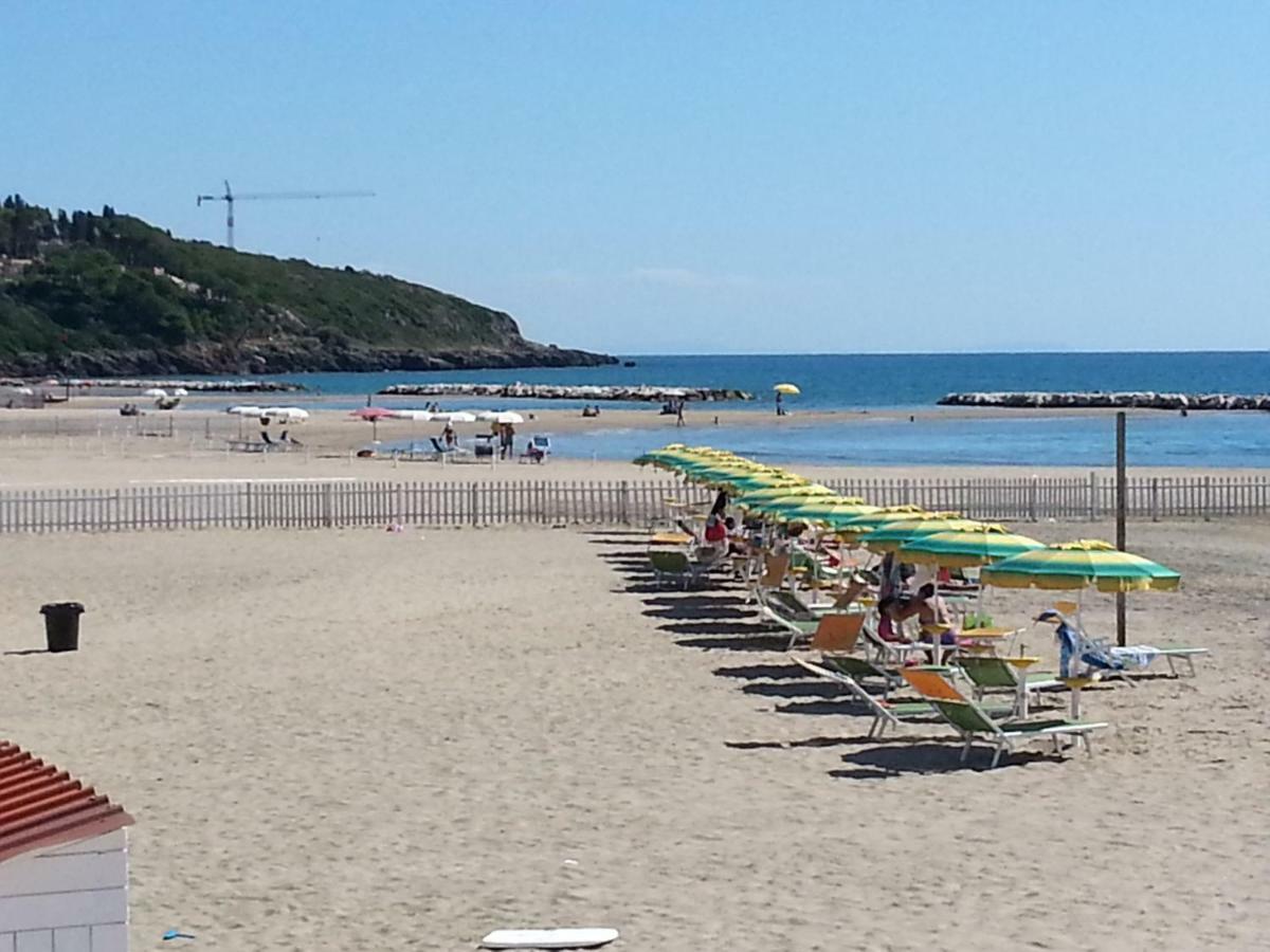 Guesthouse Holiday Formia Beach Екстериор снимка