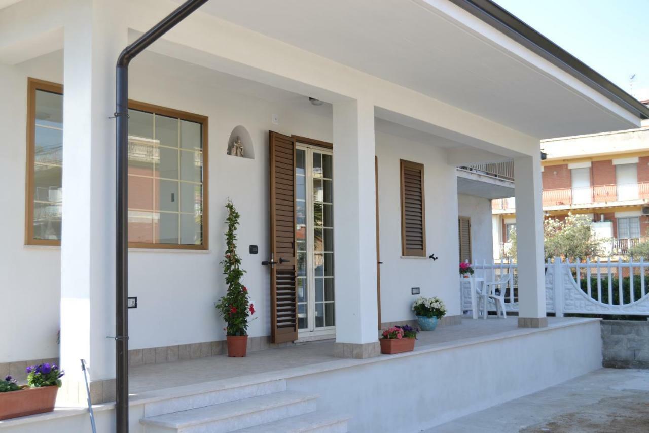 Guesthouse Holiday Formia Beach Екстериор снимка