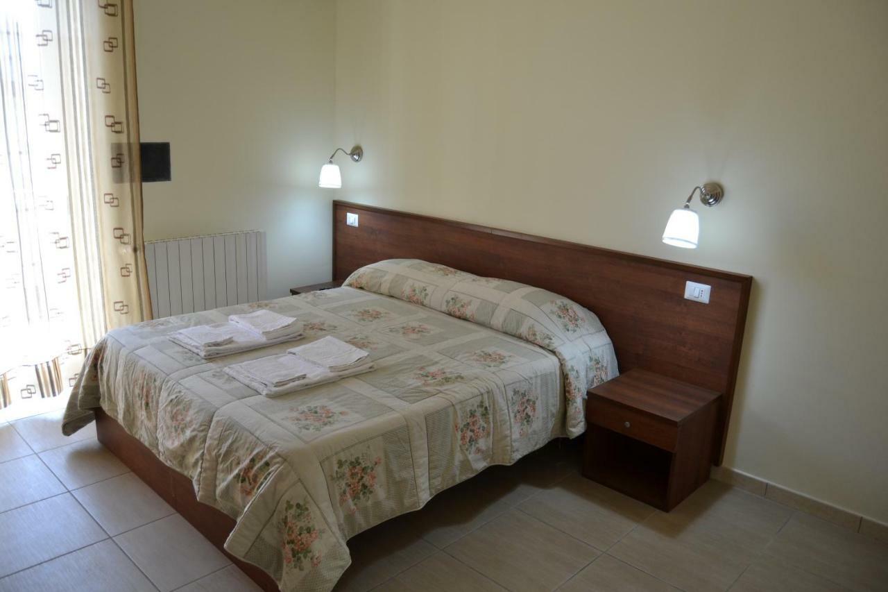 Guesthouse Holiday Formia Beach Екстериор снимка