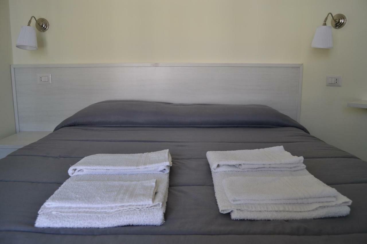 Guesthouse Holiday Formia Beach Екстериор снимка