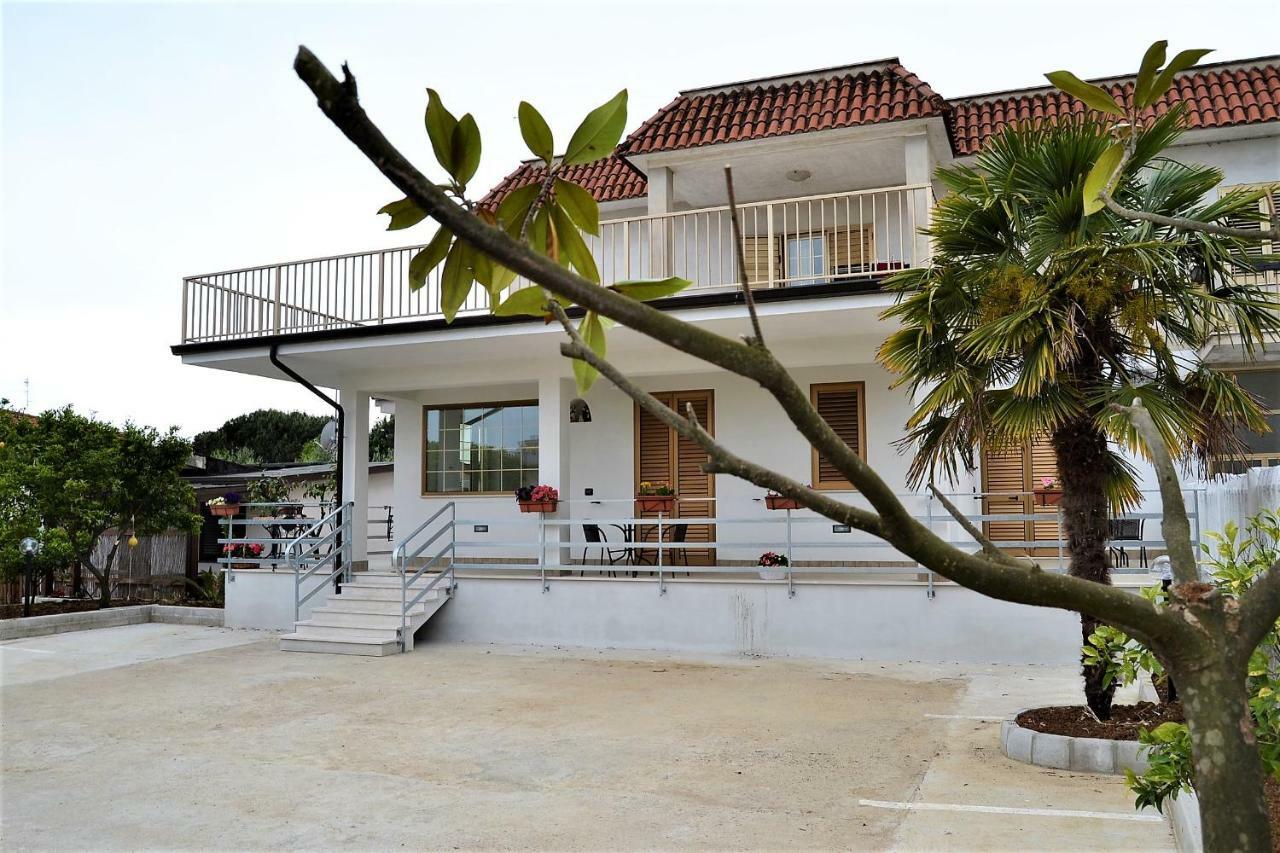 Guesthouse Holiday Formia Beach Екстериор снимка