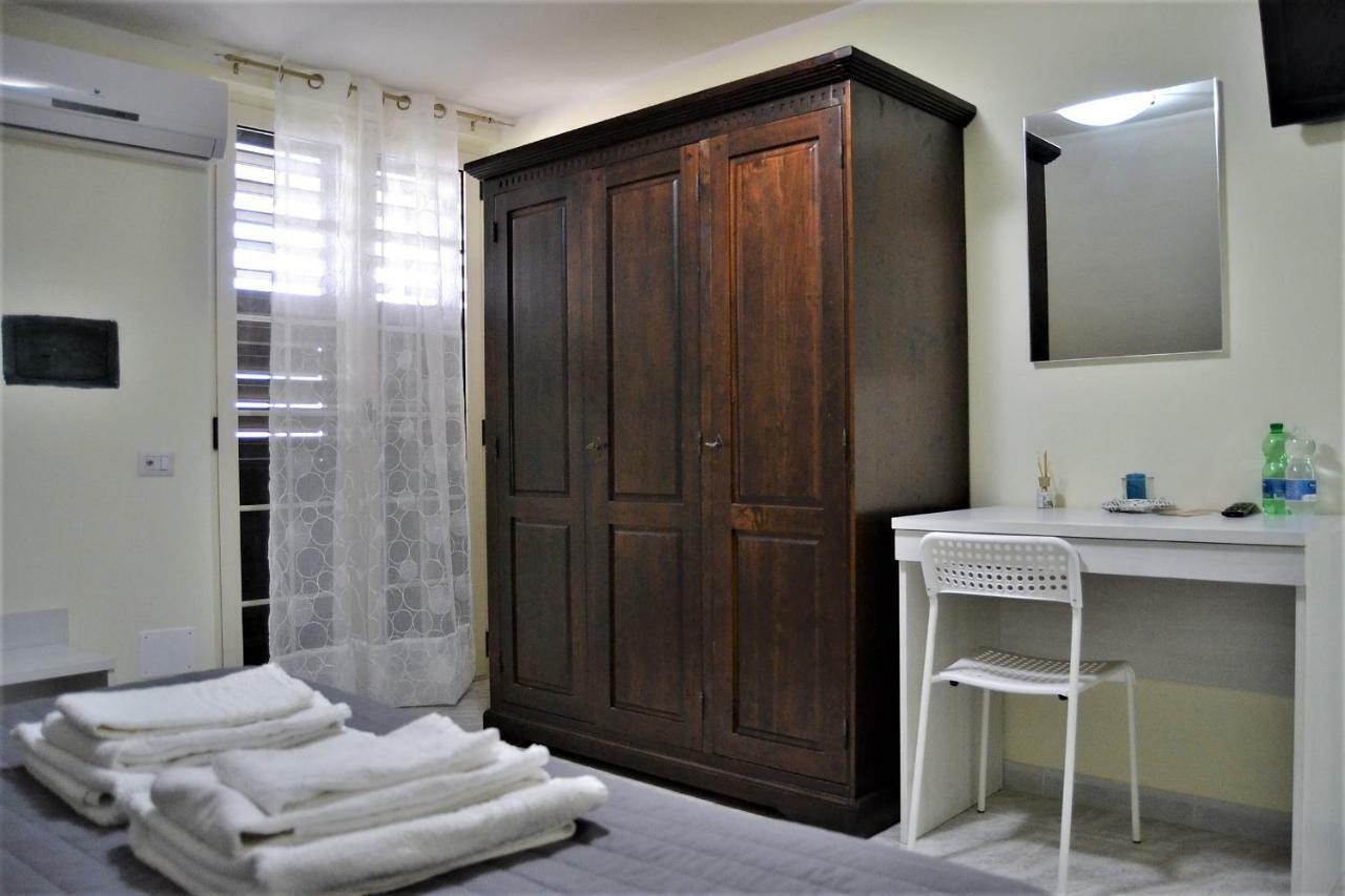 Guesthouse Holiday Formia Beach Екстериор снимка