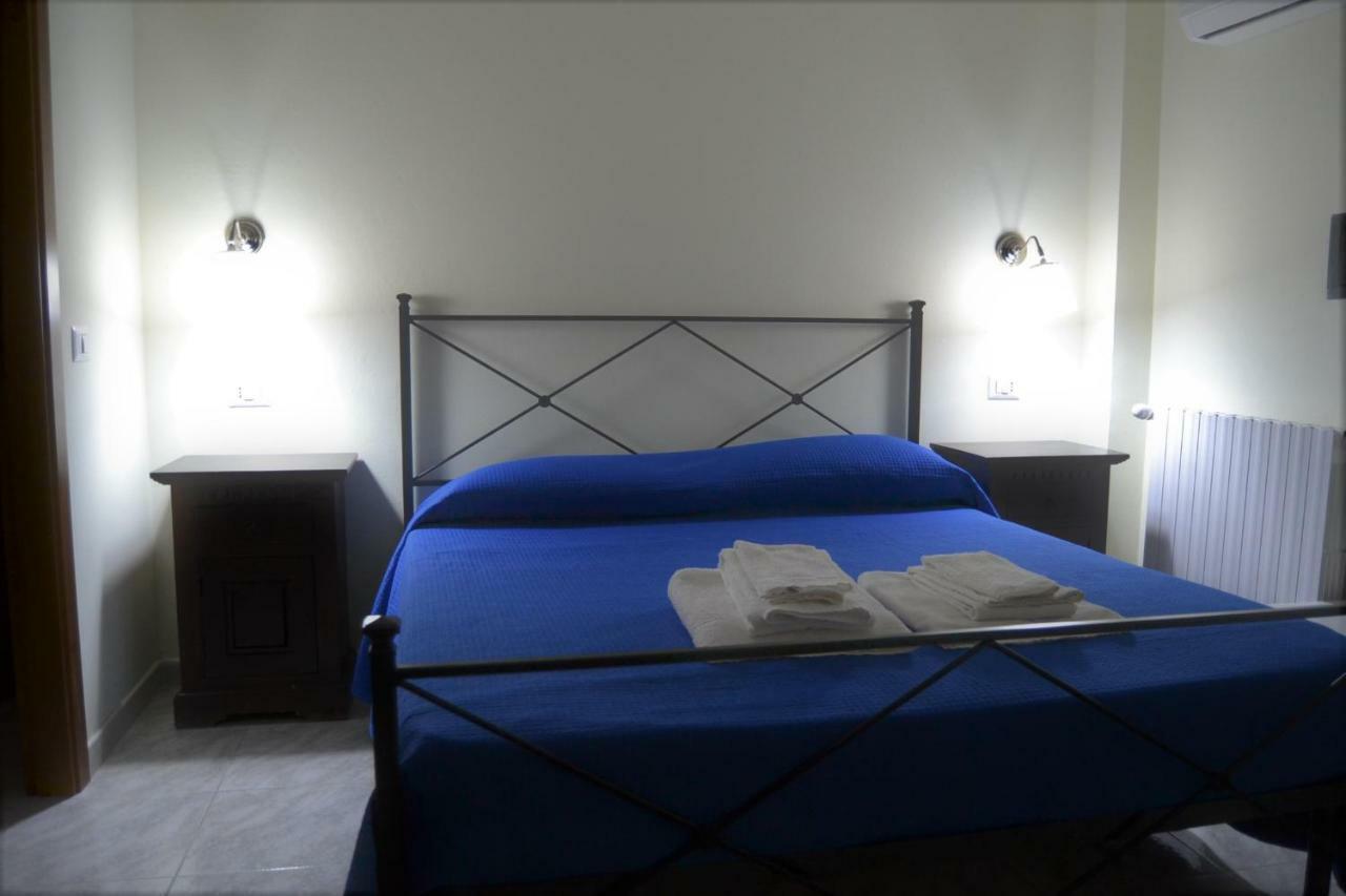 Guesthouse Holiday Formia Beach Екстериор снимка