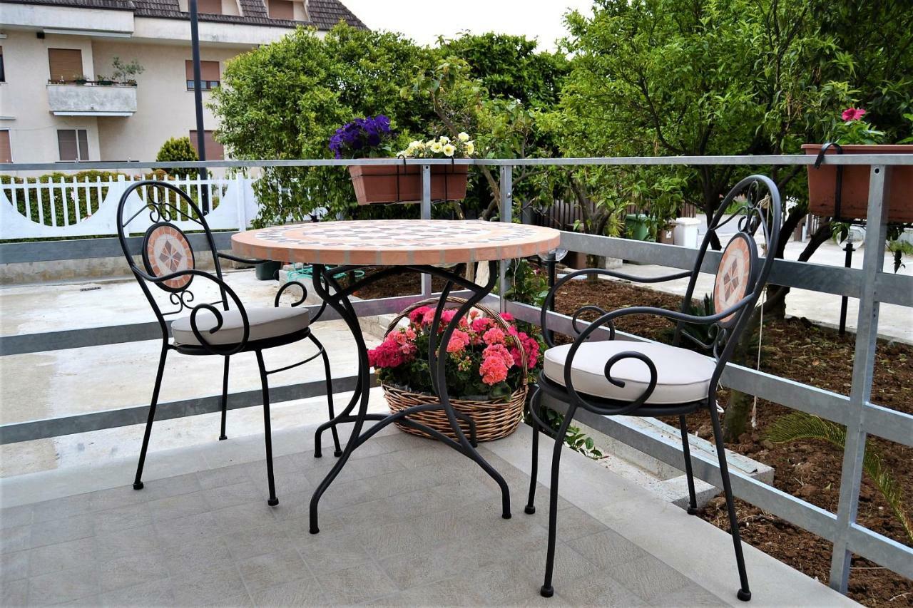Guesthouse Holiday Formia Beach Екстериор снимка
