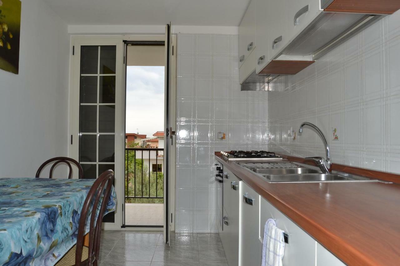 Guesthouse Holiday Formia Beach Екстериор снимка